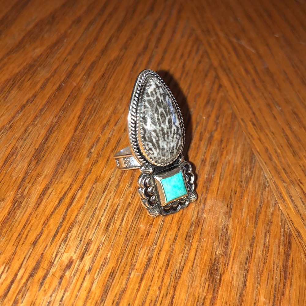 NWOT turquoise and black fossil coral ring - Picture 2 of 5
